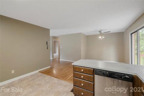 1667 Rolling Ln, Hickory, NC 28602 photo 12