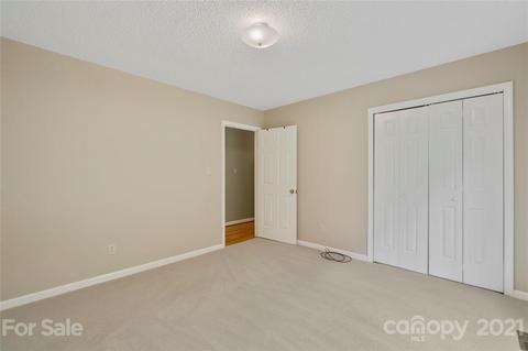 1667 Rolling Ln, Hickory, NC 28602 photo 22