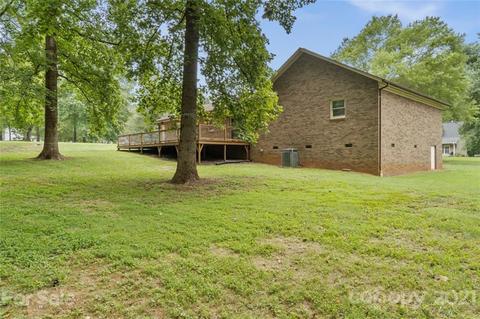 1667 Rolling Ln, Hickory, NC 28602 photo 31