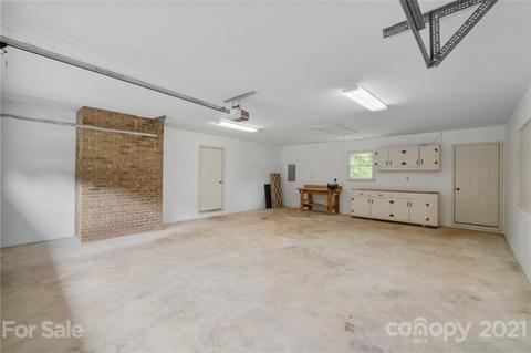 1667 Rolling Ln, Hickory, NC 28602 photo 25