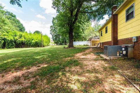 1847 Young Dr, Conover, NC 28613 photo 8