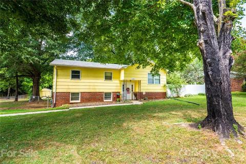 1847 Young Dr, Conover, NC 28613 photo 2