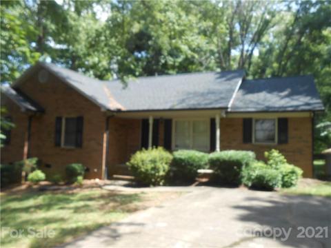 2424 Applegate Dr, Concord, NC 28027 photo 1