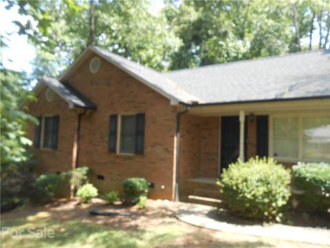 2424 Applegate Dr, Concord, NC 28027 photo 2