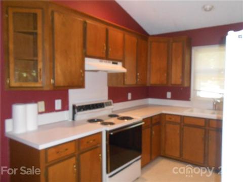 2424 Applegate Dr, Concord, NC 28027 photo 6