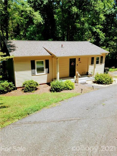 222 Davis Dr, Morganton, NC 28655 photo 1