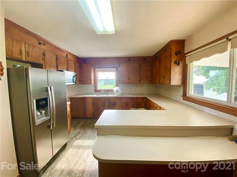 127 Countryside Rd, Harmony, NC 28634 photo 8