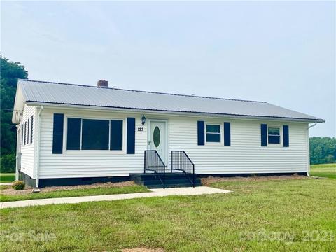 127 Countryside Rd, Harmony, NC 28634 photo 2