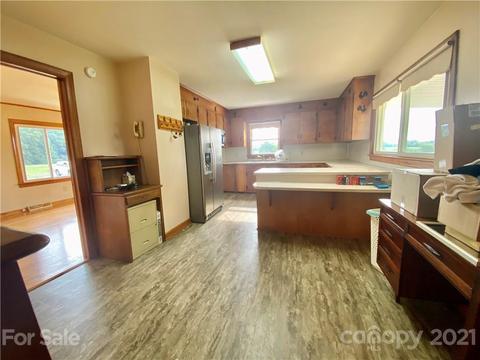 127 Countryside Rd, Harmony, NC 28634 photo 9