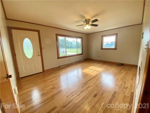 127 Countryside Rd, Harmony, NC 28634 photo 7