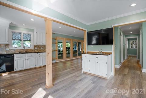 21512 Lake Point Ln, Cornelius, NC 28031 photo 13