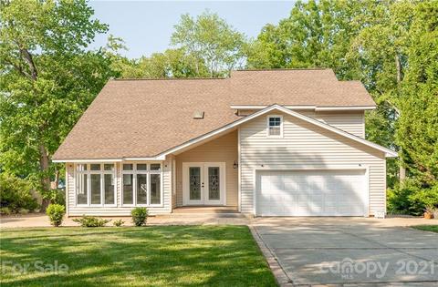 21512 Lake Point Ln, Cornelius, NC 28031 photo 9
