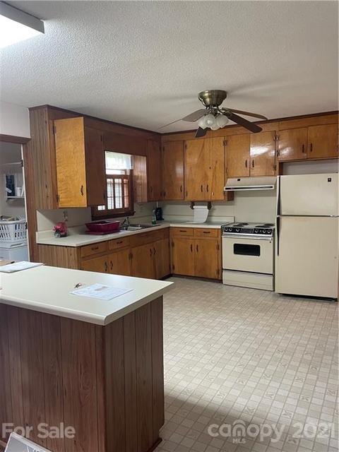1012 E Academy E St E, Cherryville, NC 28021 photo 9