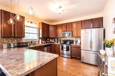 1486 Mayfair Dr, Conover, NC 28613 photo 29