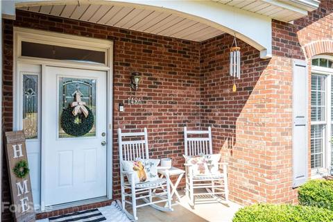 1486 Mayfair Dr, Conover, NC 28613 photo 7
