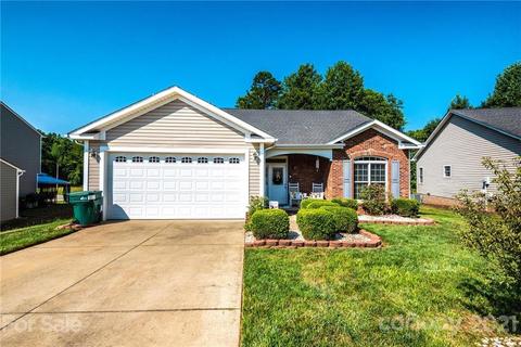 1486 Mayfair Dr, Conover, NC 28613 photo 5
