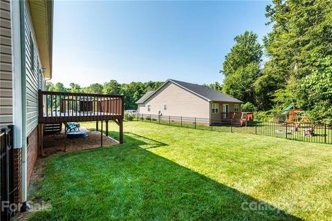 1486 Mayfair Dr, Conover, NC 28613 photo 10