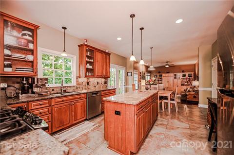 20720 Willow Pond Rd, Cornelius, NC 28031 photo 9