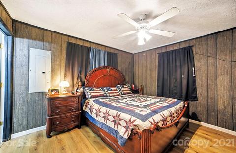 279 Jackson Loop Rd, Flat Rock, NC 28731 photo 17