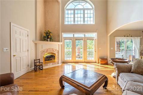 70 Mariners Point Ln, Hickory, NC 28601 photo 13