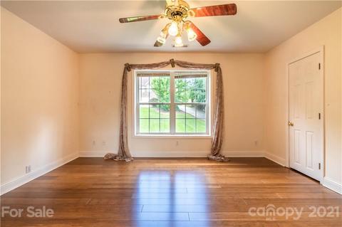 70 Mariners Point Ln, Hickory, NC 28601 photo 27