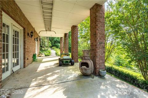 70 Mariners Point Ln, Hickory, NC 28601 photo 40