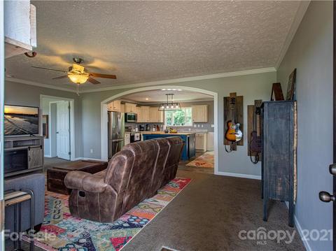 355 Misty Rd, Harmony, NC 28634 photo 5