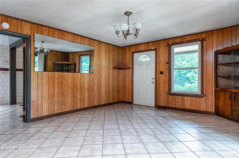 1588 Probart St, Brevard, NC 28712 photo 8