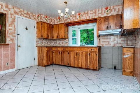 1588 Probart St, Brevard, NC 28712 photo 18
