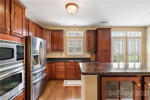 20224 Amy Lee Dr, Cornelius, NC 28031 photo 4