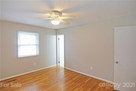 4657 Queens Rd, Hickory, NC 28602 photo 12