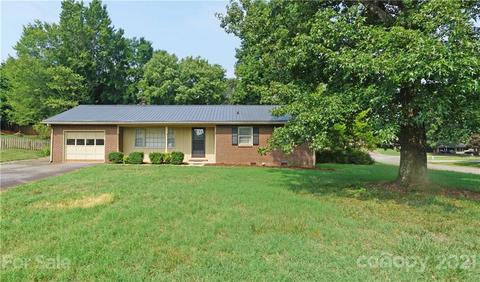 4657 Queens Rd, Hickory, NC 28602 photo 2