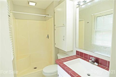 4657 Queens Rd, Hickory, NC 28602 photo 13