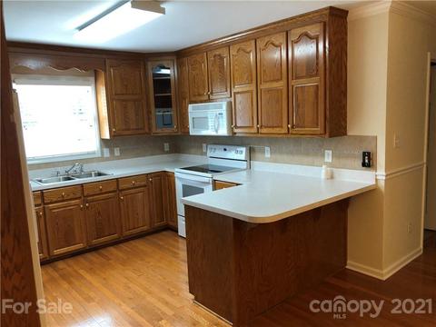 400 Willowbrook Dr, Morganton, NC 28655 photo 20