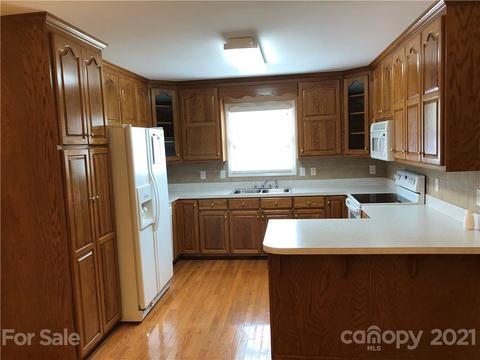 400 Willowbrook Dr, Morganton, NC 28655 photo 22