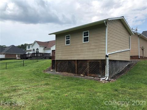 400 Willowbrook Dr, Morganton, NC 28655 photo 13