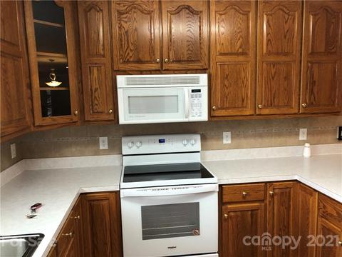 400 Willowbrook Dr, Morganton, NC 28655 photo 18