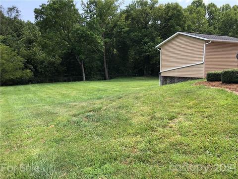 400 Willowbrook Dr, Morganton, NC 28655 photo 12