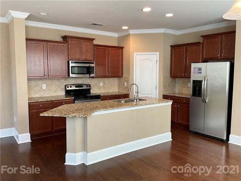 18401 The Commons Blvd, Cornelius, NC 28031 photo 12