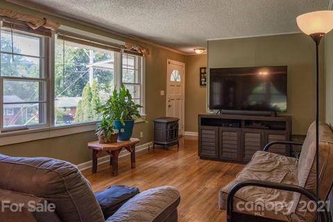 802 15th St NW, Conover, NC 28613 photo 4