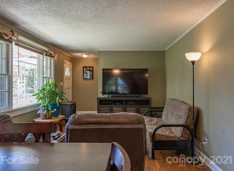802 15th St NW, Conover, NC 28613 photo 5