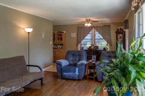 802 15th St NW, Conover, NC 28613 photo 8