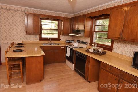 34 Chapel View Dr, Clyde, NC 28721 photo 11