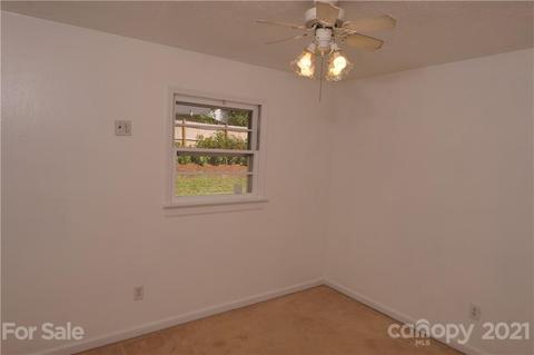 34 Chapel View Dr, Clyde, NC 28721 photo 16
