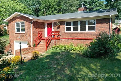 34 Chapel View Dr, Clyde, NC 28721 photo 1