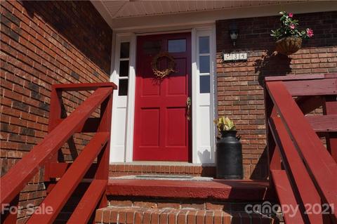 34 Chapel View Dr, Clyde, NC 28721 photo 5