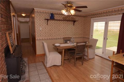 34 Chapel View Dr, Clyde, NC 28721 photo 13