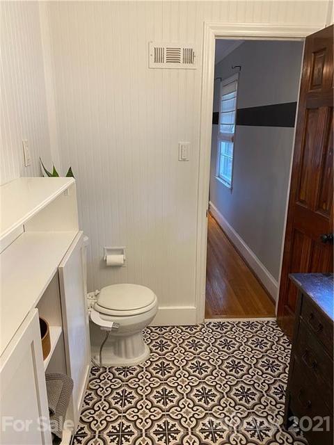 501 Bartling Rd, Charlotte, NC 28209 photo 19