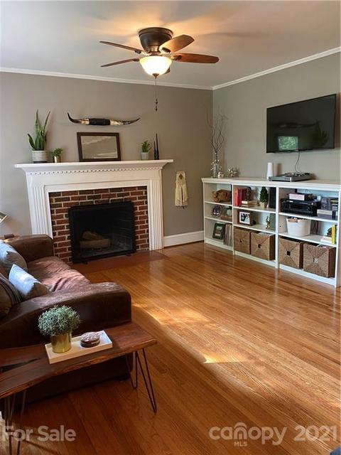 501 Bartling Rd, Charlotte, NC 28209 photo 3