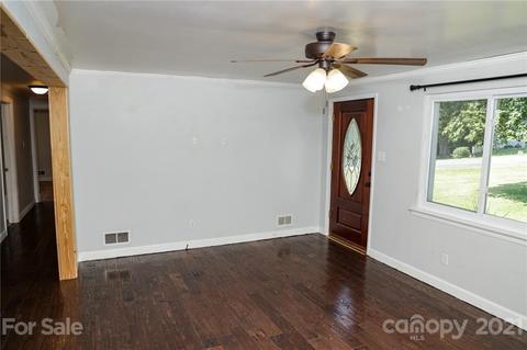 5084 Circle Dr, Conover, NC 28613 photo 8
